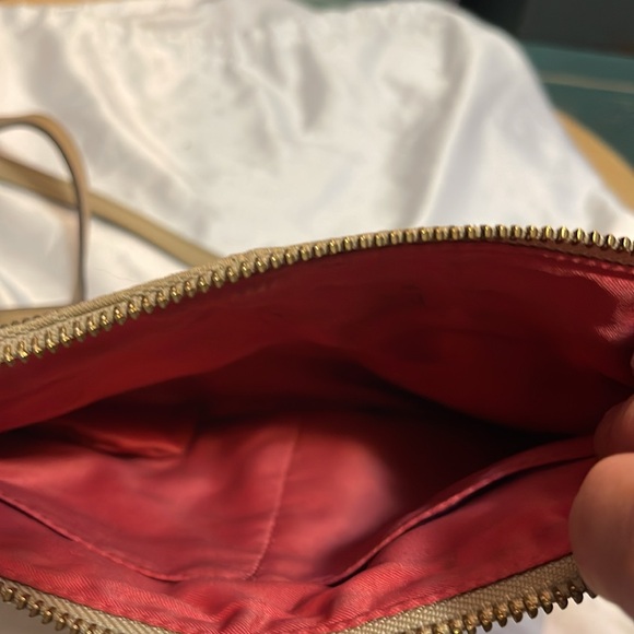 Small COACH Crossbody - Picture 4 of 4